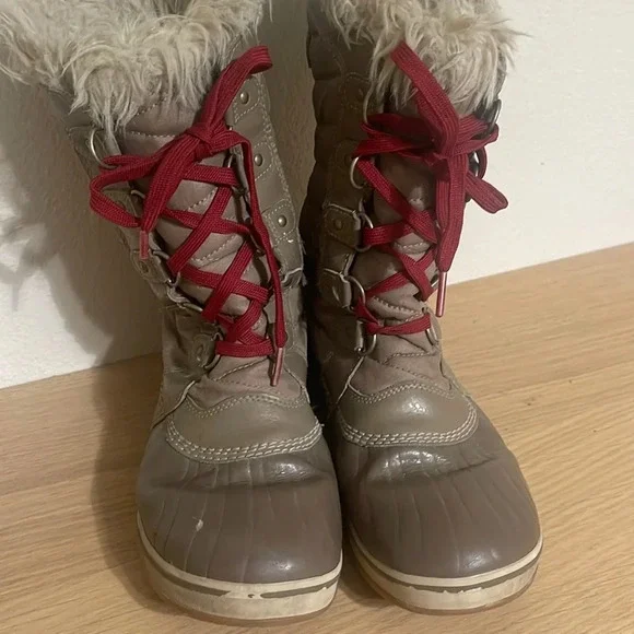 Sorel Tofino Size 7 Waterproof Winter snow rain Boots Tan Faux Fur - Picture 9 of 16